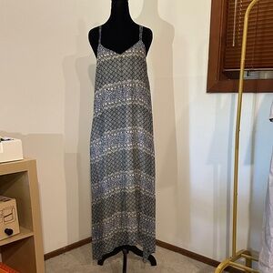 Madewell Navy and White Floral Pattern Dress size medium